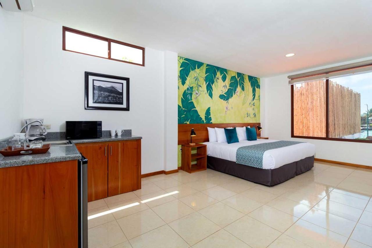 Plaza Luna Suites プエルトアヨラ エクステリア 写真