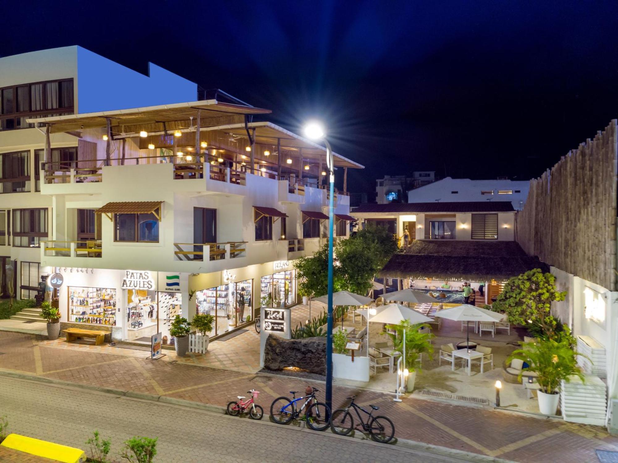 Plaza Luna Suites プエルトアヨラ エクステリア 写真